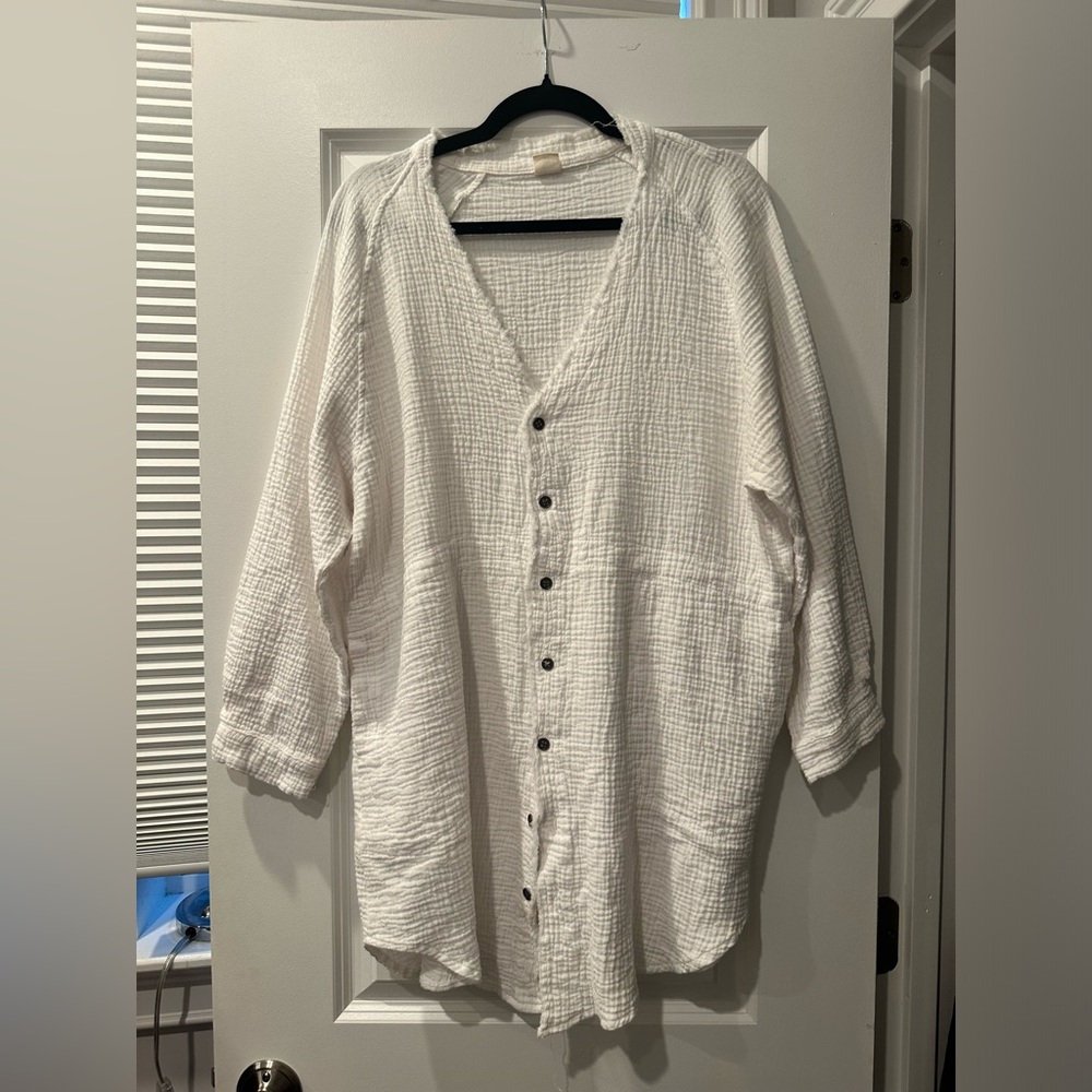 White Crepe Long Sleeve Button-Down Dress
